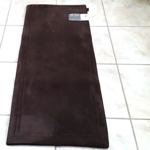 NWT Smart Dry Area Rug OR Bath Mat 24" (2" Wide) x 58" (Over4" Long) Brown